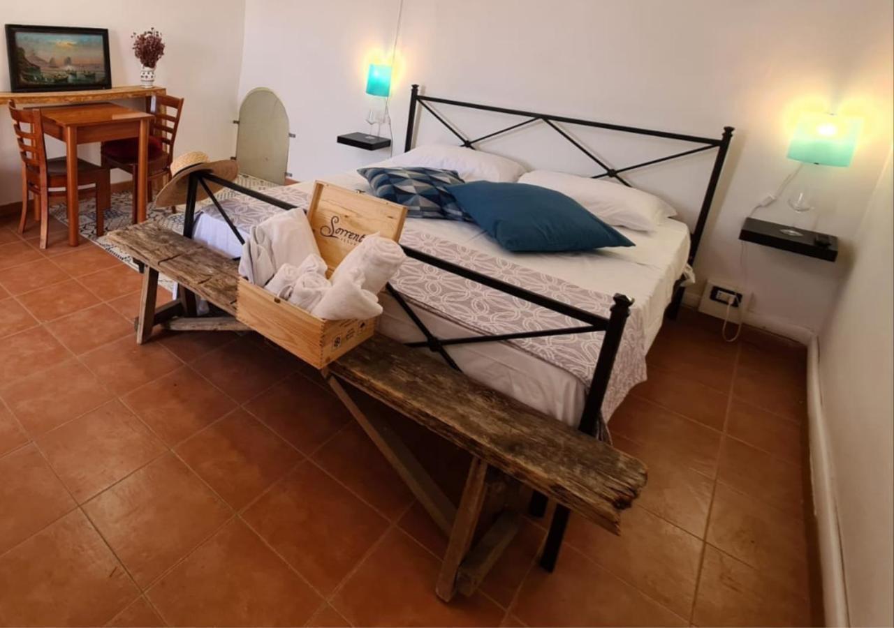 Vesuvio Inn Guest House E Wine Experience Boscotrecase Bagian luar foto