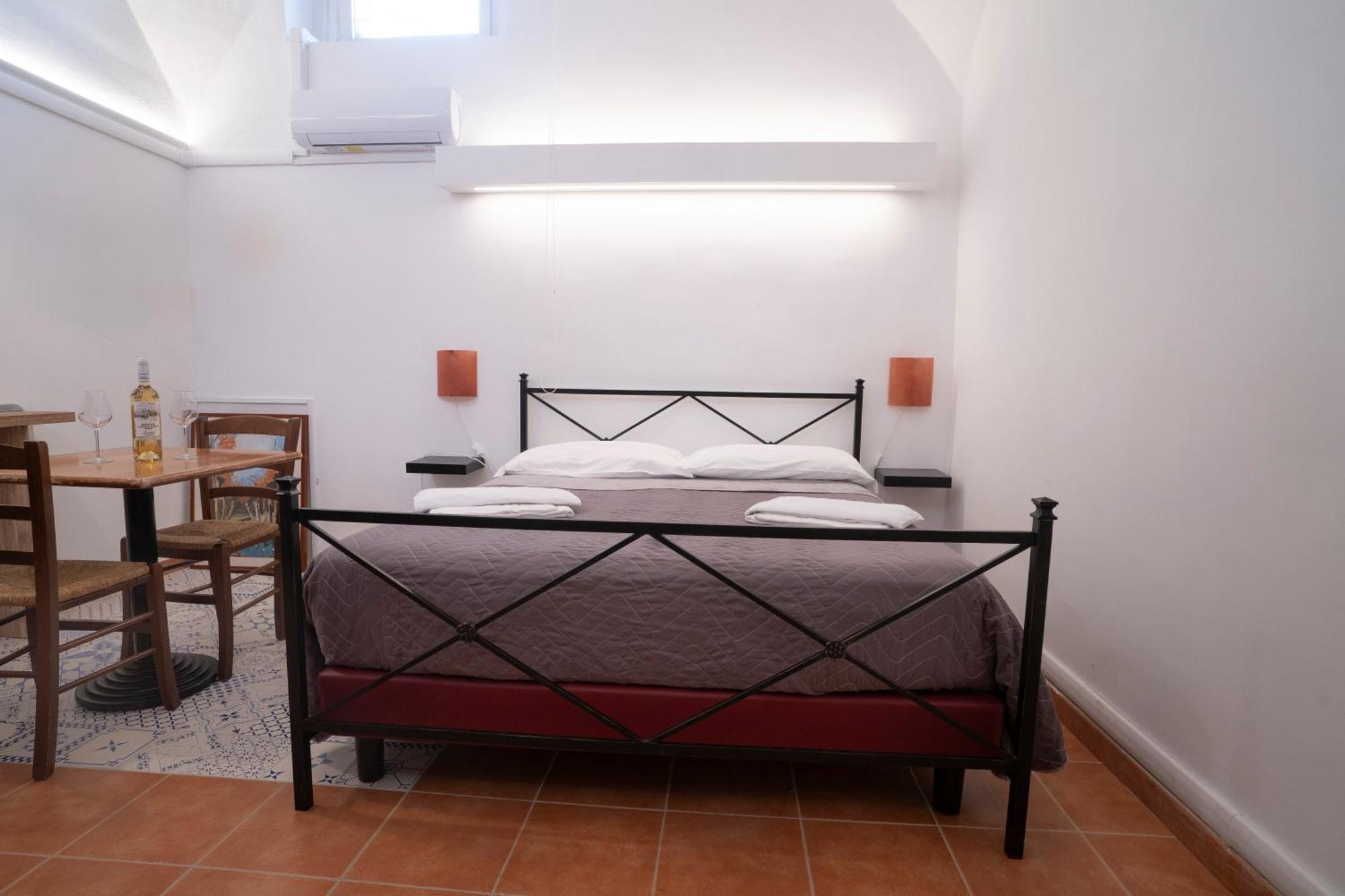 Vesuvio Inn Guest House E Wine Experience Boscotrecase Bagian luar foto